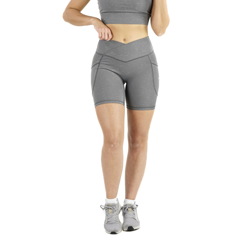 Carbon Shorts Cloud, 5 inch modeled front view